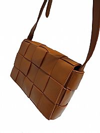 ΓΥΝΑΙΚΕΙΑ ΤΣΑΝΤΑ ΠΛΕΚΤΗ ΧΙΑΣΤΙ ΤΑΜΠΑ ΧΡΩΜΑ 